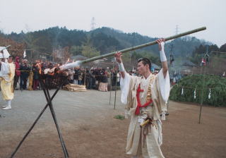 秋川の火渡り祭